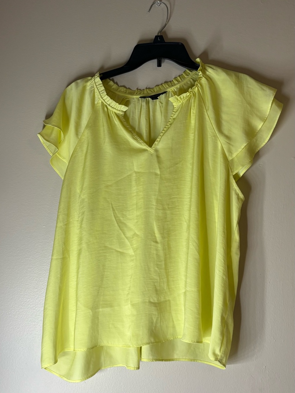 Banana Republic Silk Flutter-Sleeve V-Neck Blouse — XL